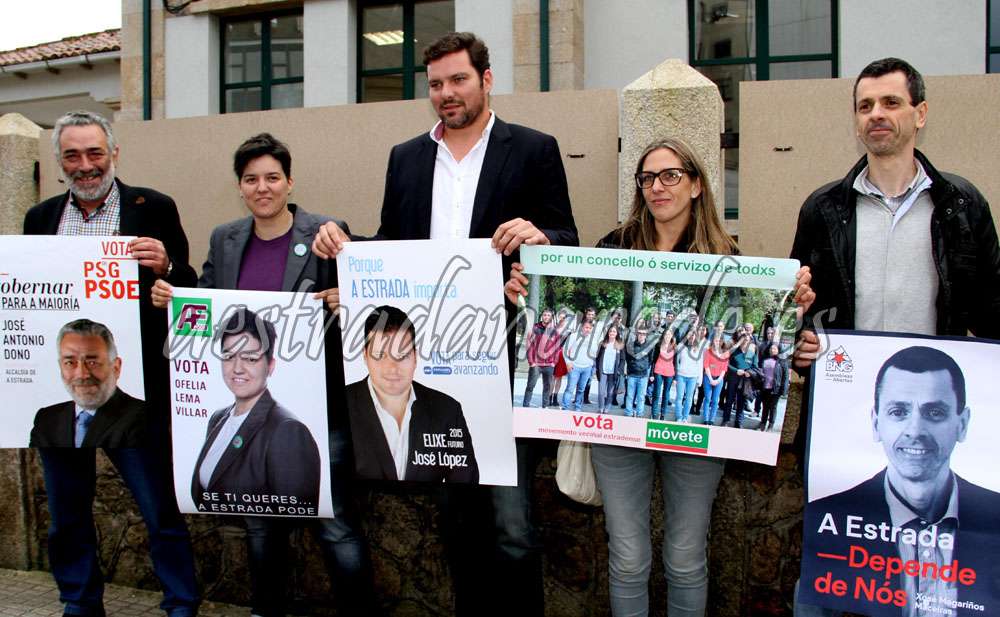 foto grupo pegada